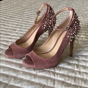 mauve closed toe heels
